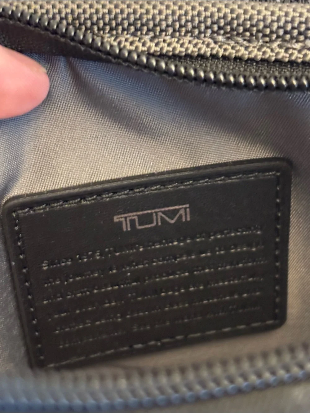 Tumi Higgins men’s sling pack brown NEW